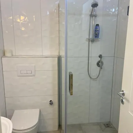 Ferizaj Apartamento Velipojë